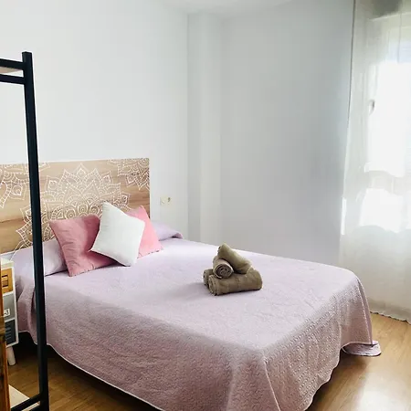 Velero En El Ctro De Appartamento