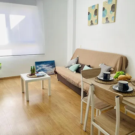 Velero En El Ctro De ネルハ